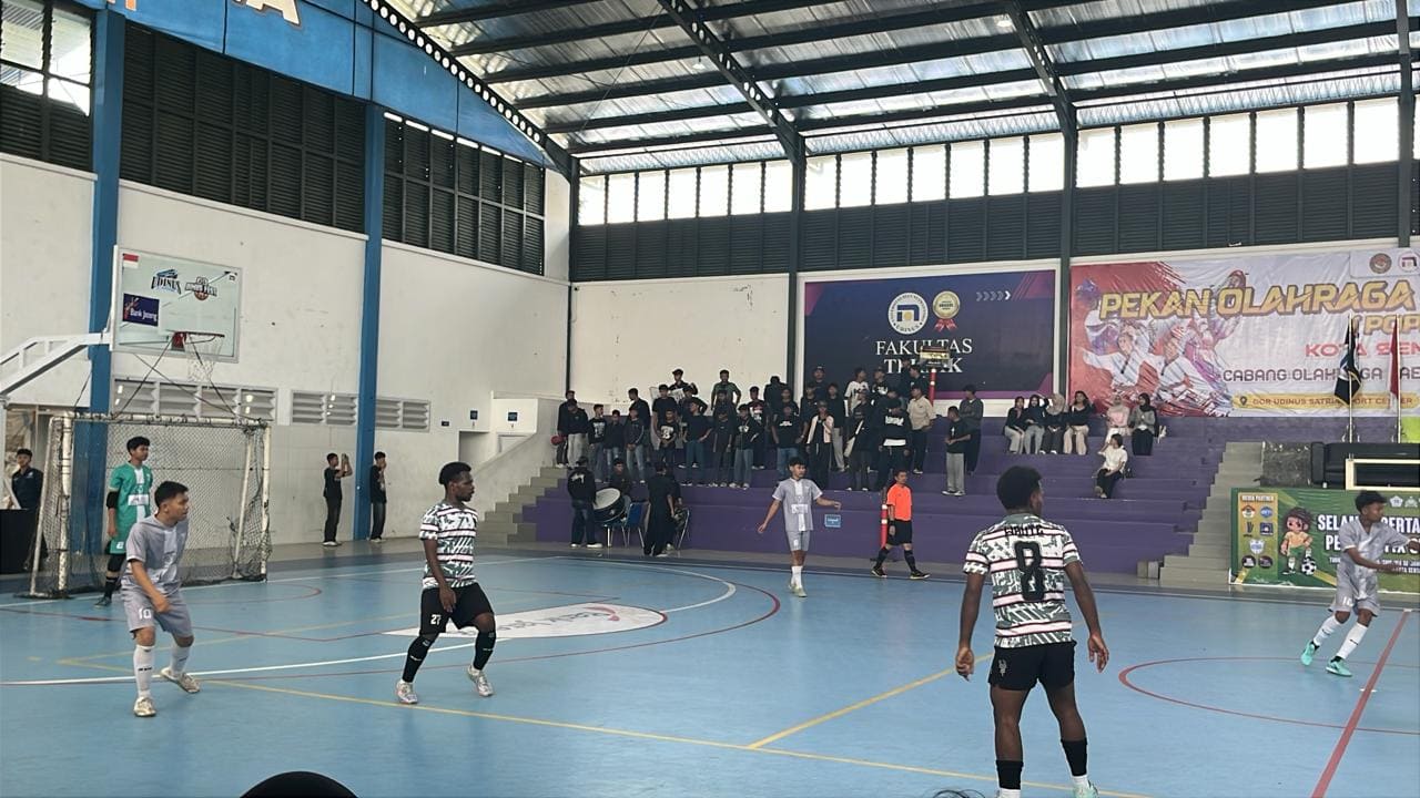 Pertandingan SMAN 6 SEMARANG (B) vs SMA SINT LOUIS